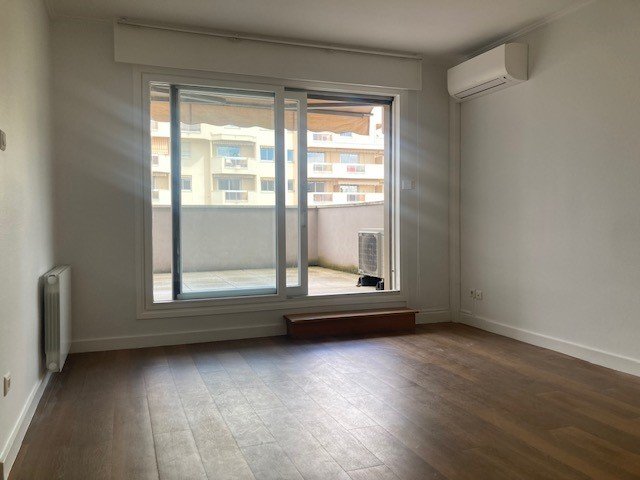 APPARTEMENT T2 A LOUER - LYON 6EME ARRONDISSEMENT Edgard Quinet - 40 m2 - 1 600 &euro; charges comprises par mois