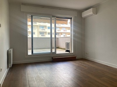 APPARTEMENT T2 A LOUER - LYON 6EME ARRONDISSEMENT Edgard Quinet - 40 m2 - 1 600 € charges comprises par mois