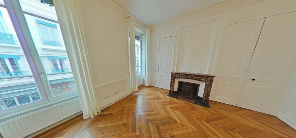 APPARTEMENT T2 A LOUER - LYON 6EME ARRONDISSEMENT Marechal Lyautey - 78.38 m2 - 1 205,70 &euro; charges comprises par mois