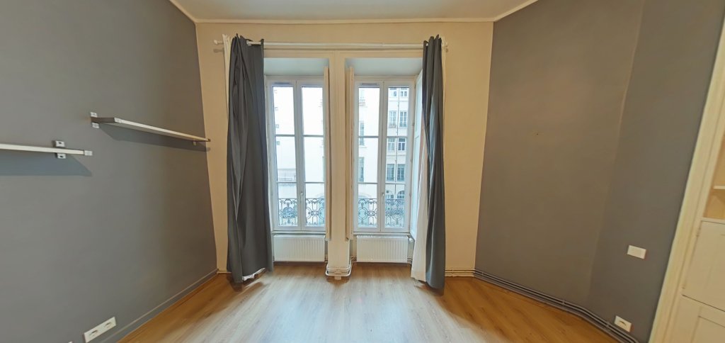 APPARTEMENT T2 A LOUER - LYON 6EME ARRONDISSEMENT Marechal Lyautey - 78.38 m2 - 1 205,70 &euro; charges comprises par mois
