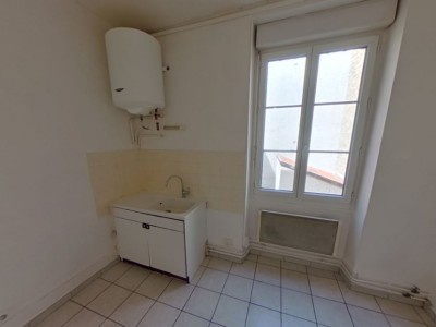 APPARTEMENT T2 A LOUER - LYON 7EME ARRONDISSEMENT - 57,36 m2 - 819,60 € charges comprises par mois