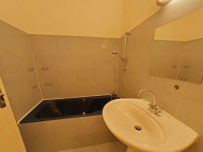APPARTEMENT T2 A LOUER - LYON 7EME ARRONDISSEMENT Jean-Jaurs Nord - 44.8 m2 - 622€ charges comprises par mois