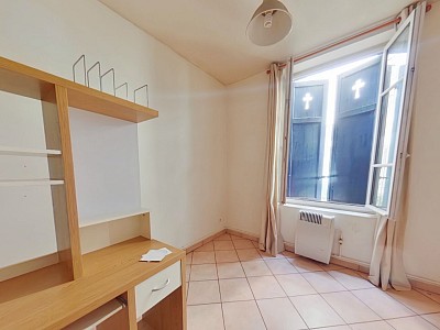 APPARTEMENT T2 A LOUER - LYON 7EME ARRONDISSEMENT Universites - 36.12 m2 - 655,39€ charges comprises par mois