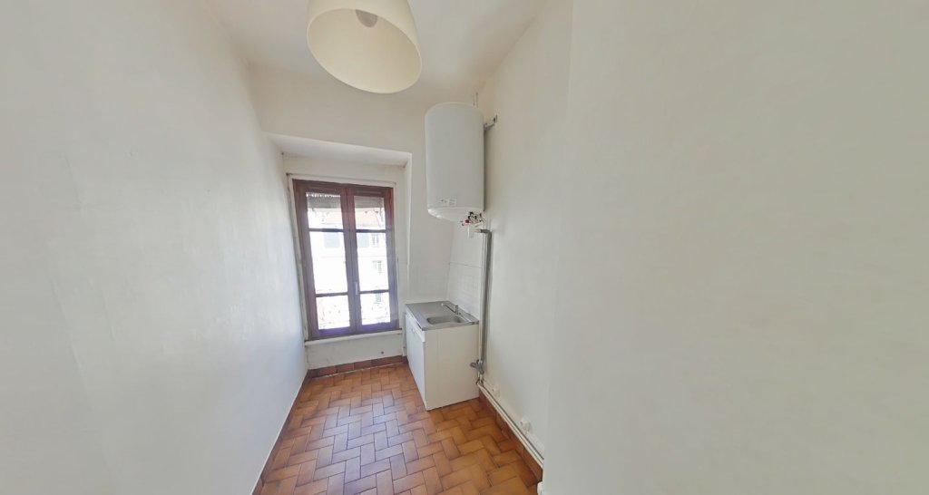 APPARTEMENT T2 A LOUER - LYON 7EME ARRONDISSEMENT Pasteur - 60.61 m2 - 829�&euro; charges comprises par mois