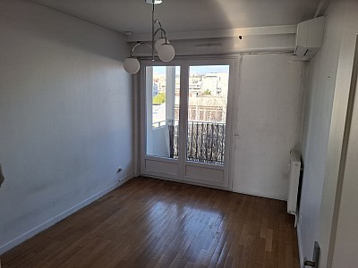 APPARTEMENT T2 A LOUER - LYON 7EME ARRONDISSEMENT Cite-Jardin - 45.47 m2 - 910 &euro; charges comprises par mois