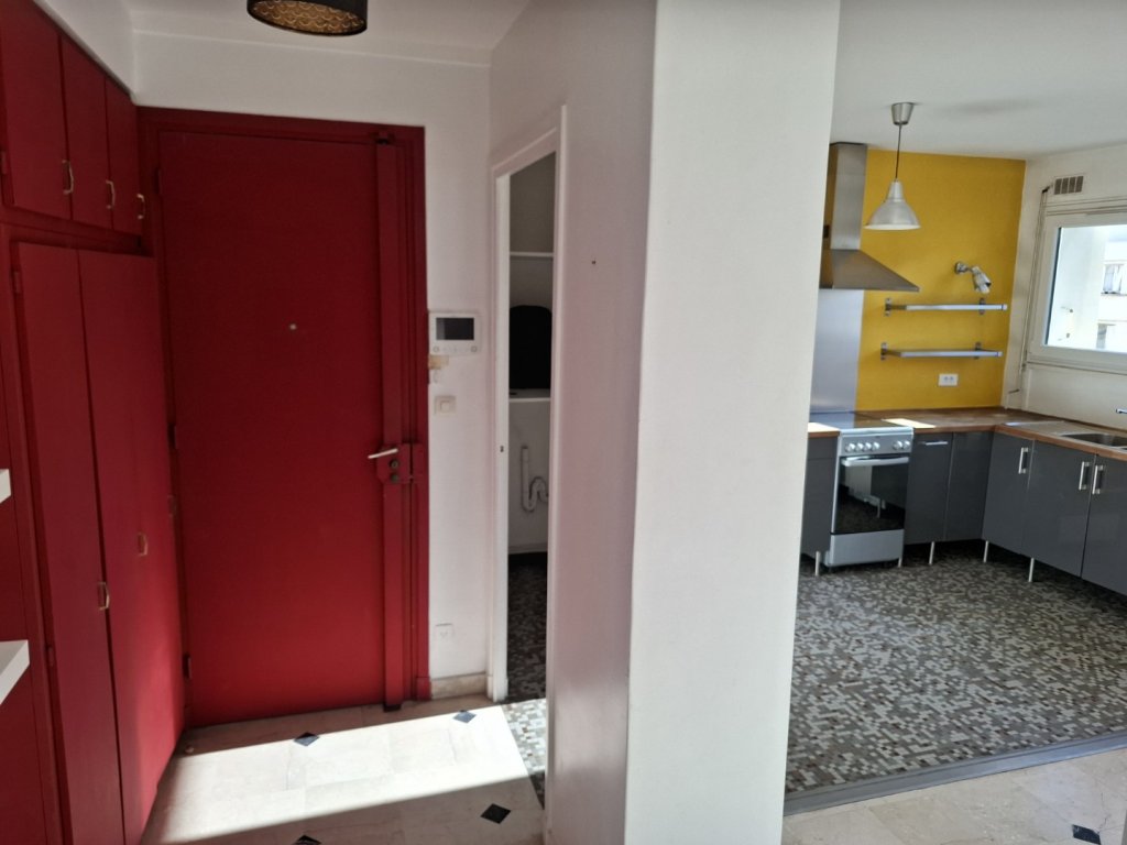 APPARTEMENT T2 A LOUER - LYON 7EME ARRONDISSEMENT Cite-Jardin - 45.47 m2 - 910 &euro; charges comprises par mois