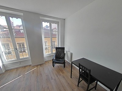 APPARTEMENT T2 A LOUER - LYON 7EME ARRONDISSEMENT Pasteur - 52.41 m2 - 902 &euro; charges comprises par mois