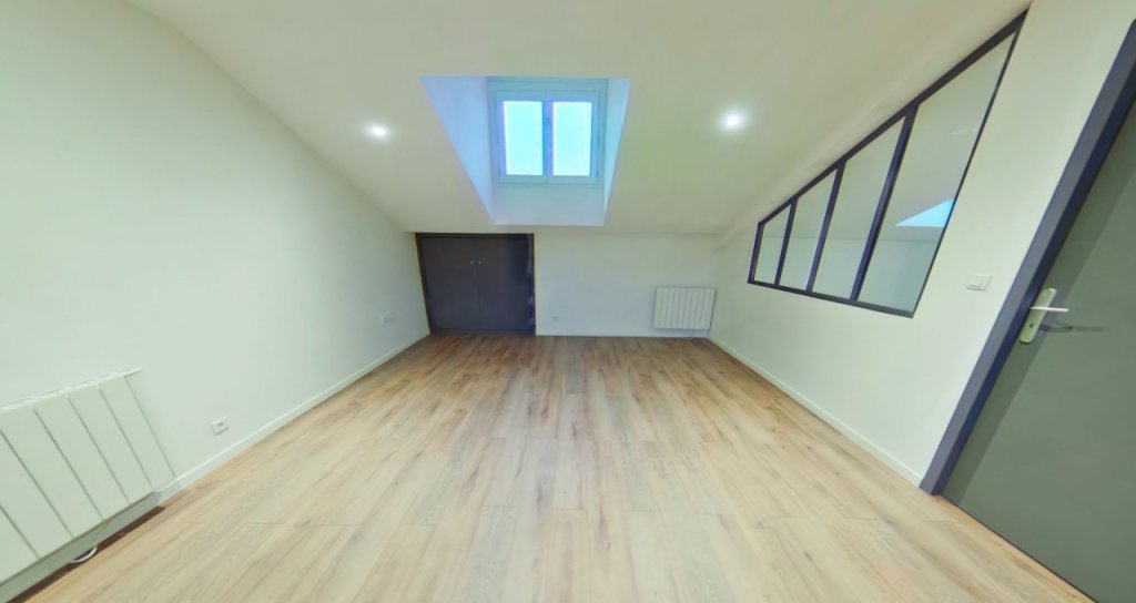 APPARTEMENT T2 A LOUER - LYON 7EME ARRONDISSEMENT Pasteur - 33.84 m2 - 820 &euro; charges comprises par mois