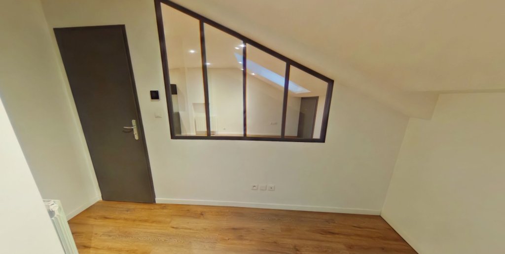APPARTEMENT T2 A LOUER - LYON 7EME ARRONDISSEMENT Pasteur - 33.84 m2 - 820 &euro; charges comprises par mois