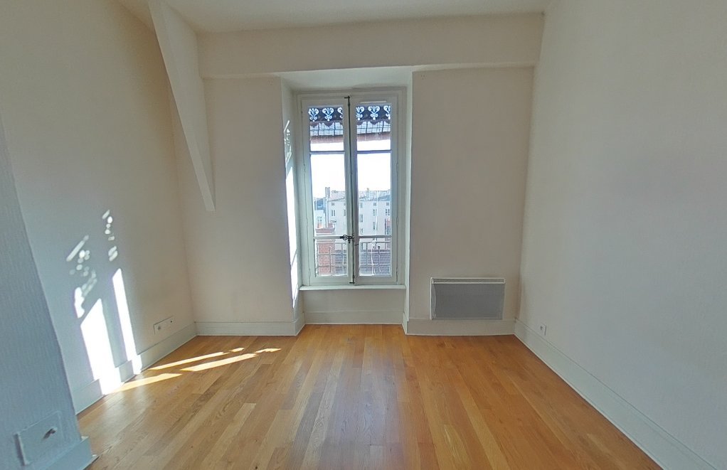 APPARTEMENT T2 A LOUER - LYON 7EME ARRONDISSEMENT Pasteur - 50.25 m2 - 895 &euro; charges comprises par mois
