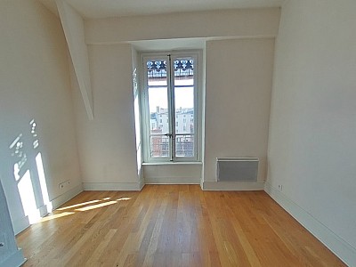 APPARTEMENT T2 A LOUER - LYON 7EME ARRONDISSEMENT Pasteur - 50.25 m2 - 895 &euro; charges comprises par mois