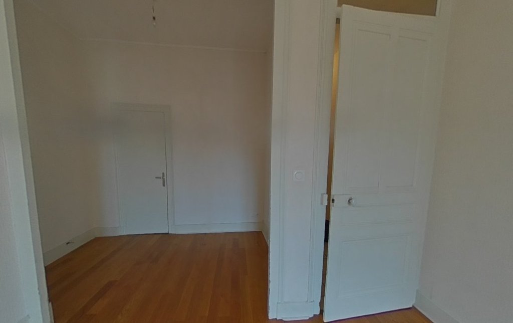APPARTEMENT T2 A LOUER - LYON 7EME ARRONDISSEMENT Pasteur - 50.25 m2 - 895 &euro; charges comprises par mois