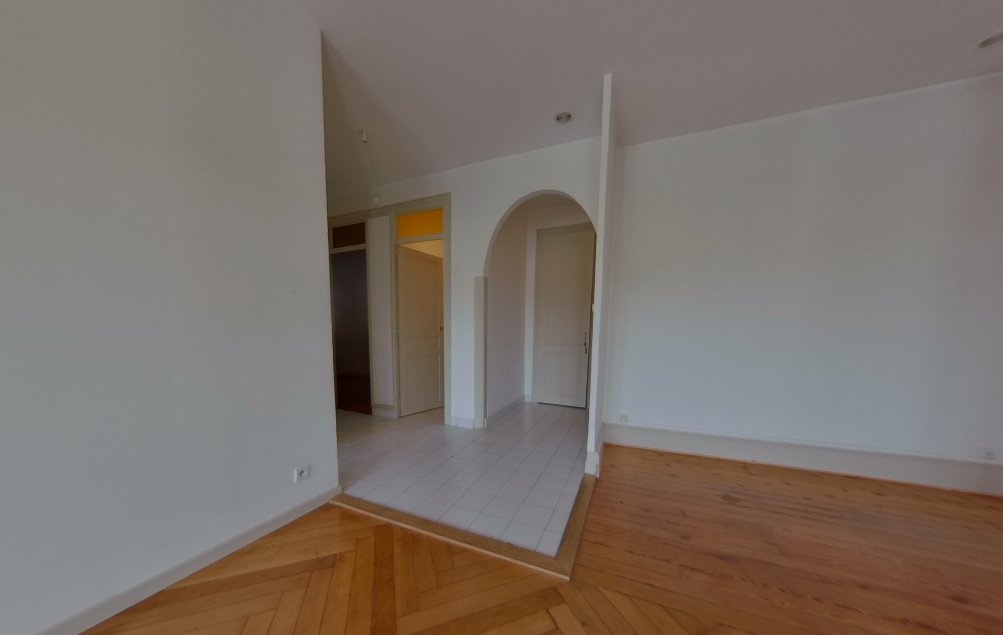 APPARTEMENT T2 A LOUER - LYON 7EME ARRONDISSEMENT Universites - 64.04 m2 - 871,29 &euro; charges comprises par mois