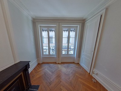 APPARTEMENT T2 A LOUER - LYON 7EME ARRONDISSEMENT Pasteur - 62.95 m2 - 898,71 € charges comprises par mois