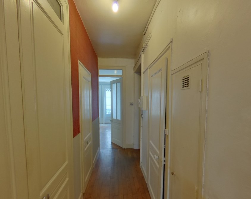 APPARTEMENT T2 A LOUER - LYON 7EME ARRONDISSEMENT Pasteur - 62.95 m2 - 898,71 &euro; charges comprises par mois
