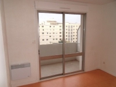 APPARTEMENT T2 A LOUER - LYON 7EME ARRONDISSEMENT - 41.5 m2 - 688,25 € charges comprises par mois