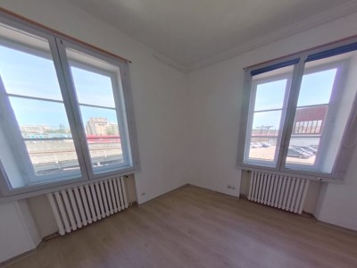 APPARTEMENT T2 A LOUER - LYON 7EME ARRONDISSEMENT - 44,8 m2 - 602 € charges comprises par mois