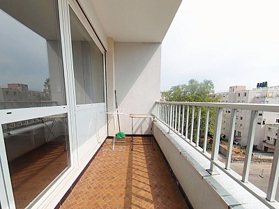 APPARTEMENT T2 A LOUER - LYON 8EME ARRONDISSEMENT Colbert - 52.35 m2 - 970 € charges comprises par mois
