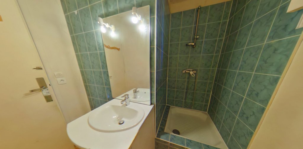 APPARTEMENT T2 A LOUER - LYON 8EME ARRONDISSEMENT Pinel Santy - 48.2 m2 - 620 &euro; charges comprises par mois