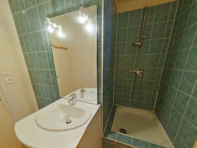 APPARTEMENT T2 A LOUER - LYON 8EME ARRONDISSEMENT Pinel Santy - 48.2 m2 - 620 € charges comprises par mois