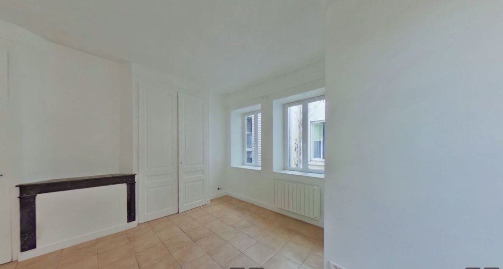 APPARTEMENT T2 A LOUER - LYON 9EME ARRONDISSEMENT Mairie - 39.59 m2 - 677 &euro; charges comprises par mois