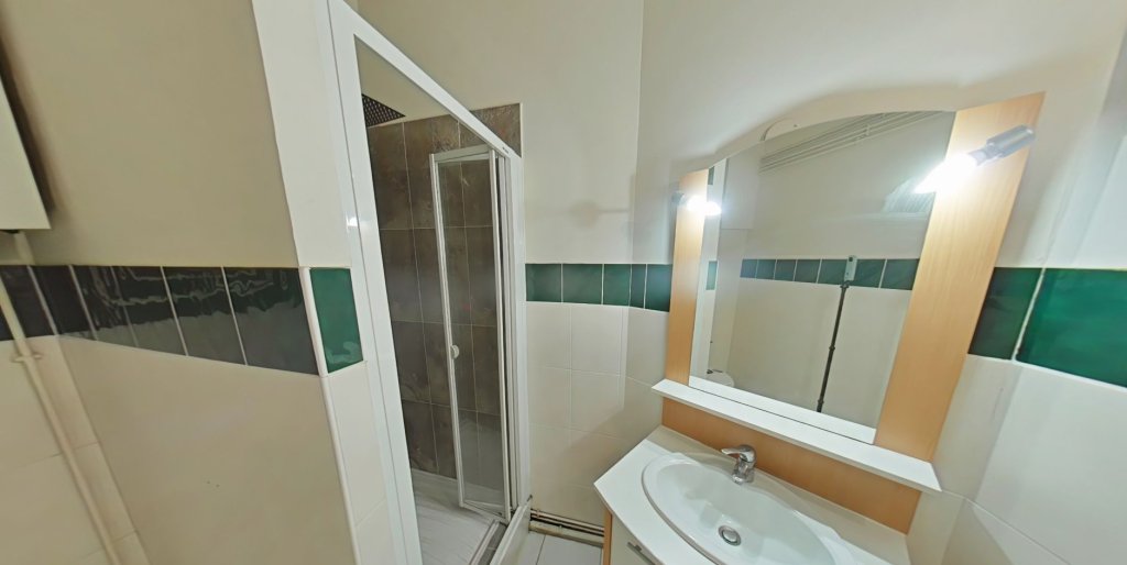 APPARTEMENT T2 A LOUER - MONTLUEL Nord - 54.16 m2 - 545 &euro; charges comprises par mois