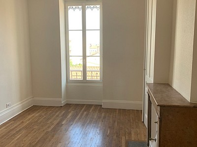 APPARTEMENT T2 A LOUER - OULLINS Centre-Sud - 50.3 m2 - 850€ charges comprises par mois