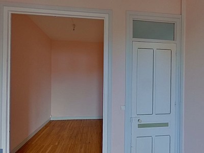 APPARTEMENT T2 A LOUER - OULLINS Centre-Sud - 58.78 m2 - 830€ charges comprises par mois