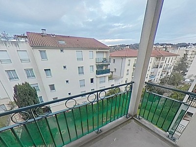 APPARTEMENT T2 A LOUER - OULLINS Centre-Nord - 33.73 m2 - 740 &euro; charges comprises par mois