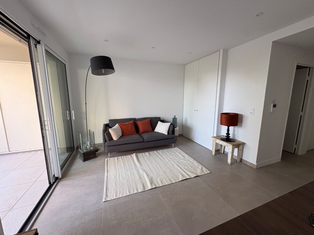 APPARTEMENT T2 A LOUER - ST DIDIER AU MONT D OR Centre et Sud Est - 49.52 m2 - 1 300 &euro; charges comprises par mois