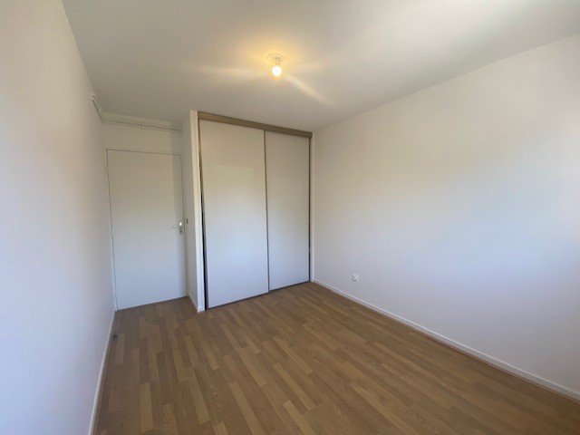 APPARTEMENT T2 A LOUER - ST GENIS LAVAL Basses-Barolles - 46.73 m2 - 700 &euro; charges comprises par mois