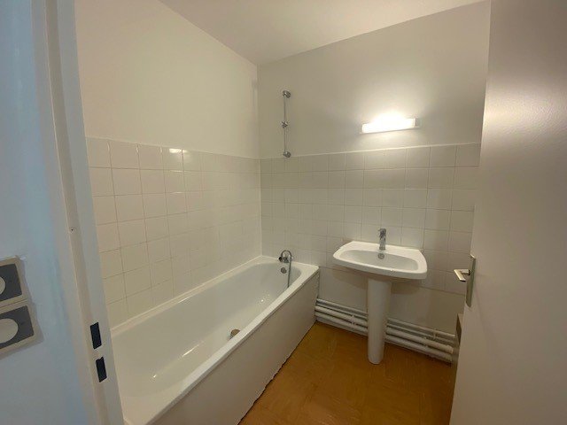 APPARTEMENT T2 A LOUER - ST GENIS LAVAL Basses-Barolles - 46.73 m2 - 700 &euro; charges comprises par mois