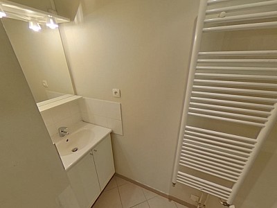 APPARTEMENT T2 A LOUER - TASSIN LA DEMI LUNE Centre-Ville - 56.85 m2 - 730€ charges comprises par mois