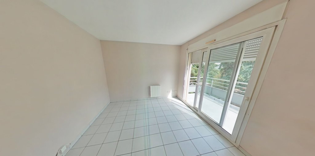 APPARTEMENT T2 A LOUER - TASSIN LA DEMI LUNE La-Raude - 47.13 m2 - 815 &euro; charges comprises par mois