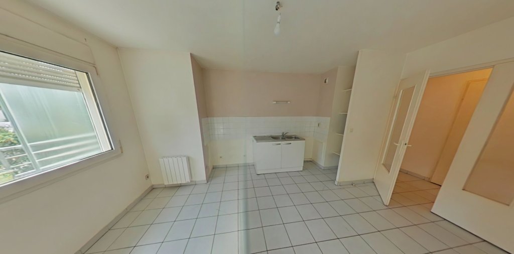 APPARTEMENT T2 A LOUER - TASSIN LA DEMI LUNE La-Raude - 47.13 m2 - 815 &euro; charges comprises par mois