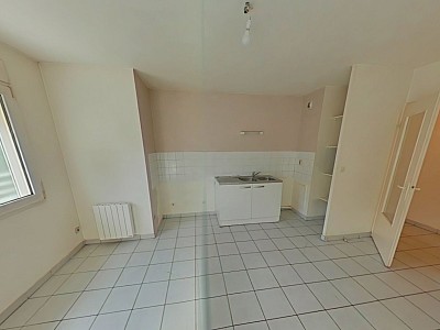 APPARTEMENT T2 A LOUER - TASSIN LA DEMI LUNE La-Raude - 47.13 m2 - 815 € charges comprises par mois