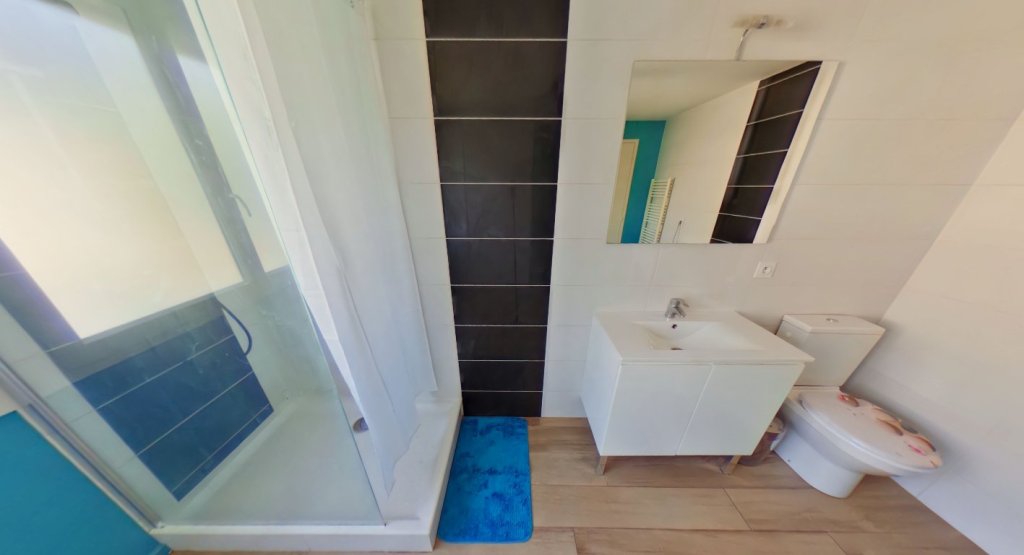 APPARTEMENT T2 A LOUER - VENISSIEUX Pasteur - 51 m2 - 635 &euro; charges comprises par mois