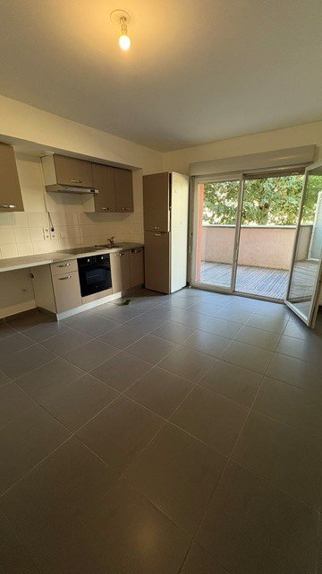 APPARTEMENT T2 A LOUER - VERNAISON - 39.04 m2 - 790 &euro; charges comprises par mois
