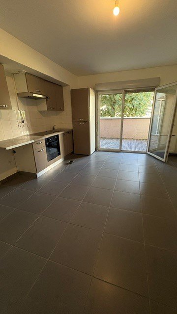 APPARTEMENT T2 A LOUER - VERNAISON - 39.04 m2 - 790 &euro; charges comprises par mois