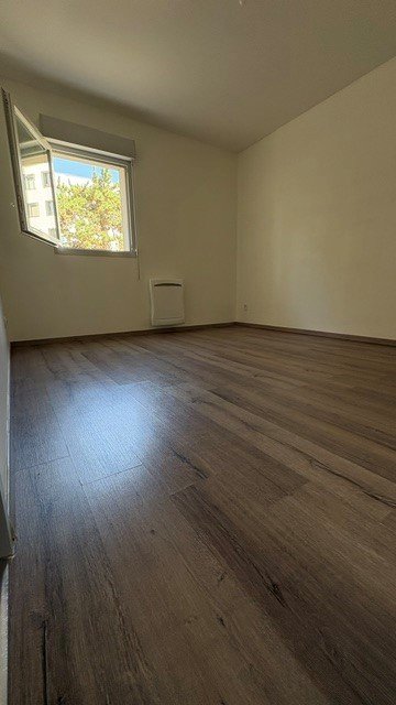 APPARTEMENT T2 A LOUER - VERNAISON - 39.04 m2 - 790 &euro; charges comprises par mois