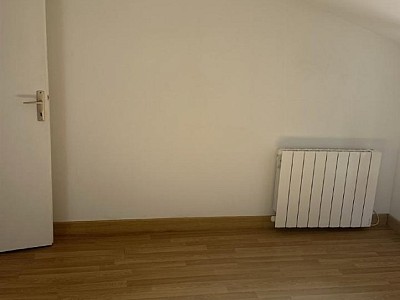 APPARTEMENT T2 A LOUER - VILLEFRANCHE SUR SAONE Centre-Ville-Sud - 30.46 m2 - 440€ charges comprises par mois