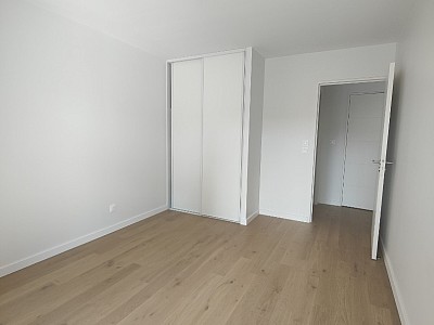 APPARTEMENT T3 A LOUER - ECULLY Pole Enseignement-Recherche - 74.18 m2 - 1750€ charges comprises par mois