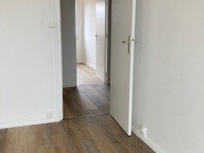 APPARTEMENT T3 A LOUER - ECULLY - 52,02 m2 - 960 € charges comprises par mois