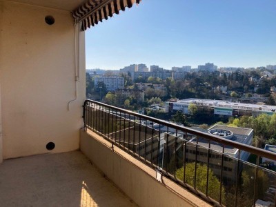 APPARTEMENT T3 A LOUER - ECULLY - 52,02 m2 - 960 € charges comprises par mois