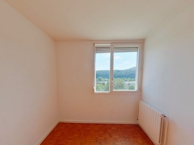 APPARTEMENT T3 A LOUER - FONTAINES SUR SAONE Le Bourg - 69.64 m2 - 970 &euro; charges comprises par mois