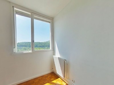 APPARTEMENT T3 A LOUER - FONTAINES SUR SAONE - 69,64 m2 - 829,51 € charges comprises par mois