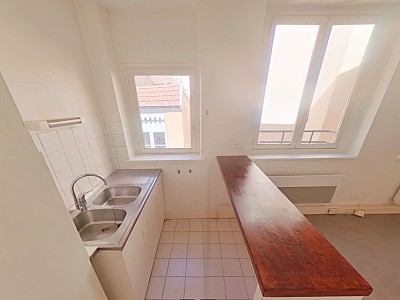 APPARTEMENT T3 A LOUER - LYON 1ER ARRONDISSEMENT Capucins-Griffon - 59.57 m2 - 875€ charges comprises par mois