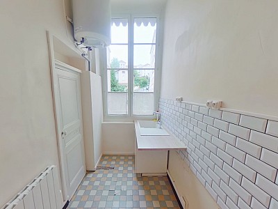 APPARTEMENT T3 A LOUER - LYON 1ER ARRONDISSEMENT Normale-Chartreux - 76.87 m2 - 970€ charges comprises par mois