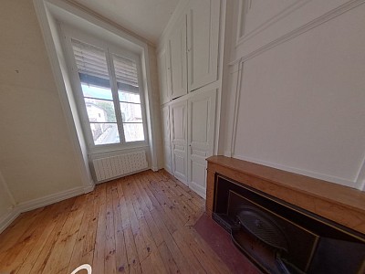 APPARTEMENT T3 A LOUER - LYON 1ER ARRONDISSEMENT Normale-Chartreux - 76.87 m2 - 970€ charges comprises par mois