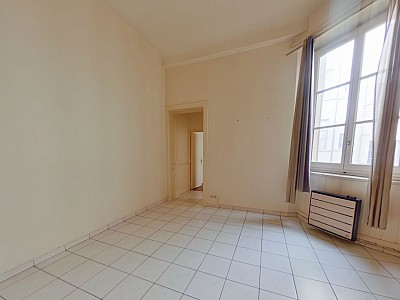 APPARTEMENT T3 A LOUER - LYON 1ER ARRONDISSEMENT Terreaux-Bat-d-Argent - 58.9 m2 - 919€ charges comprises par mois
